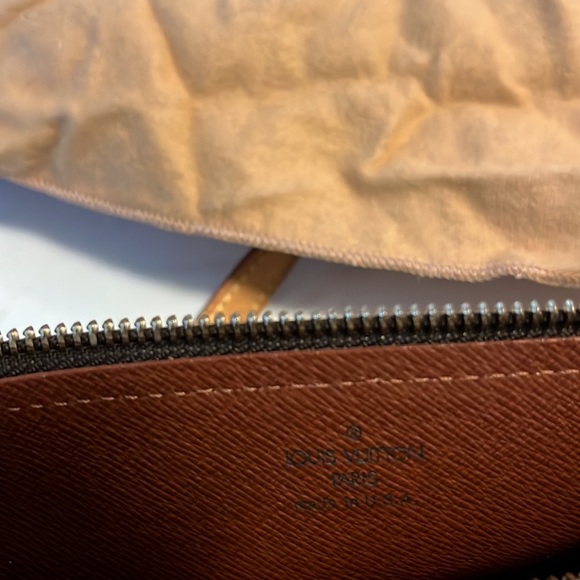 SOLD - Louis Vuitton Papillon 26 - Picture 8 of 11